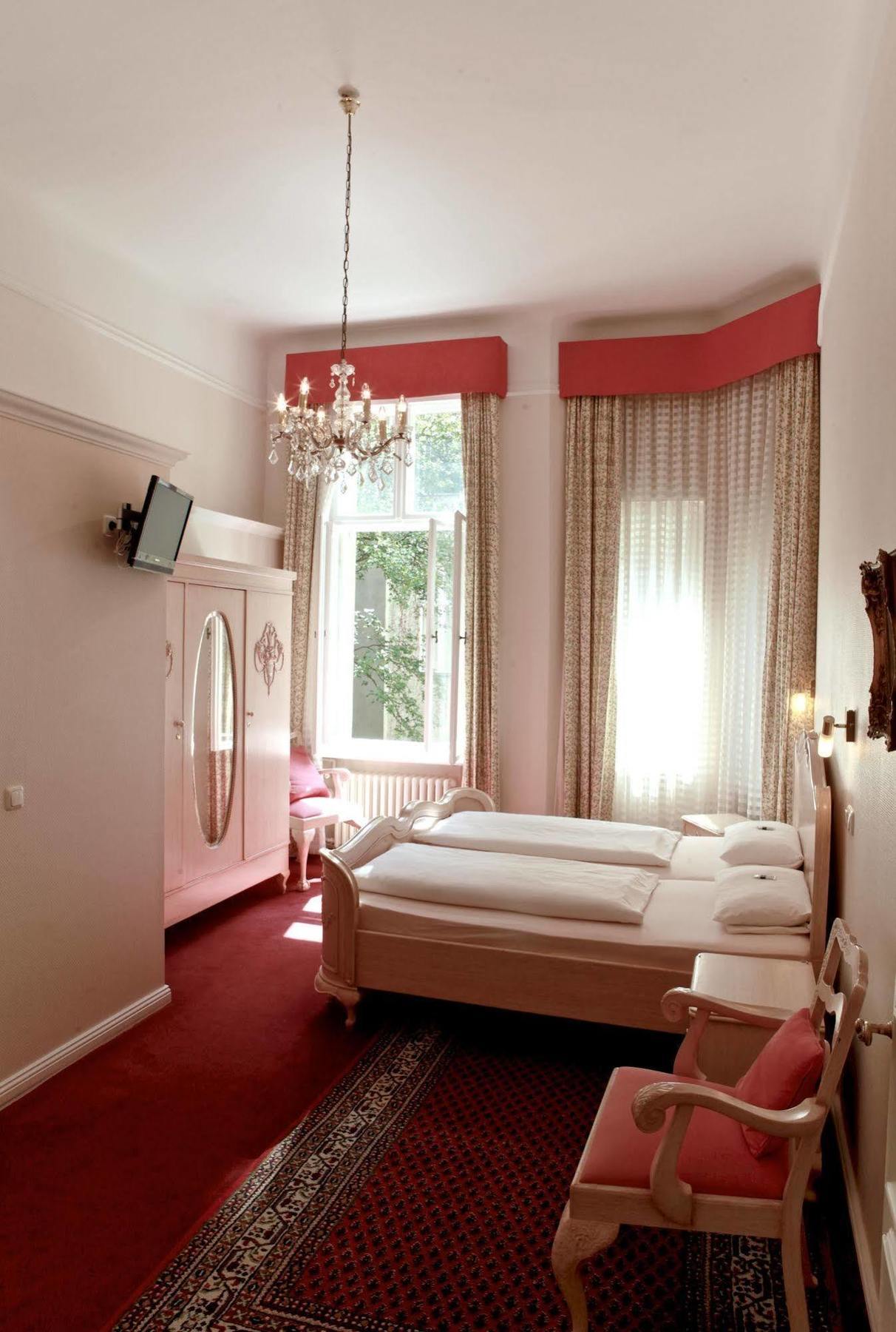 Hotel Pension Fasanenhaus Берлин Екстериор снимка